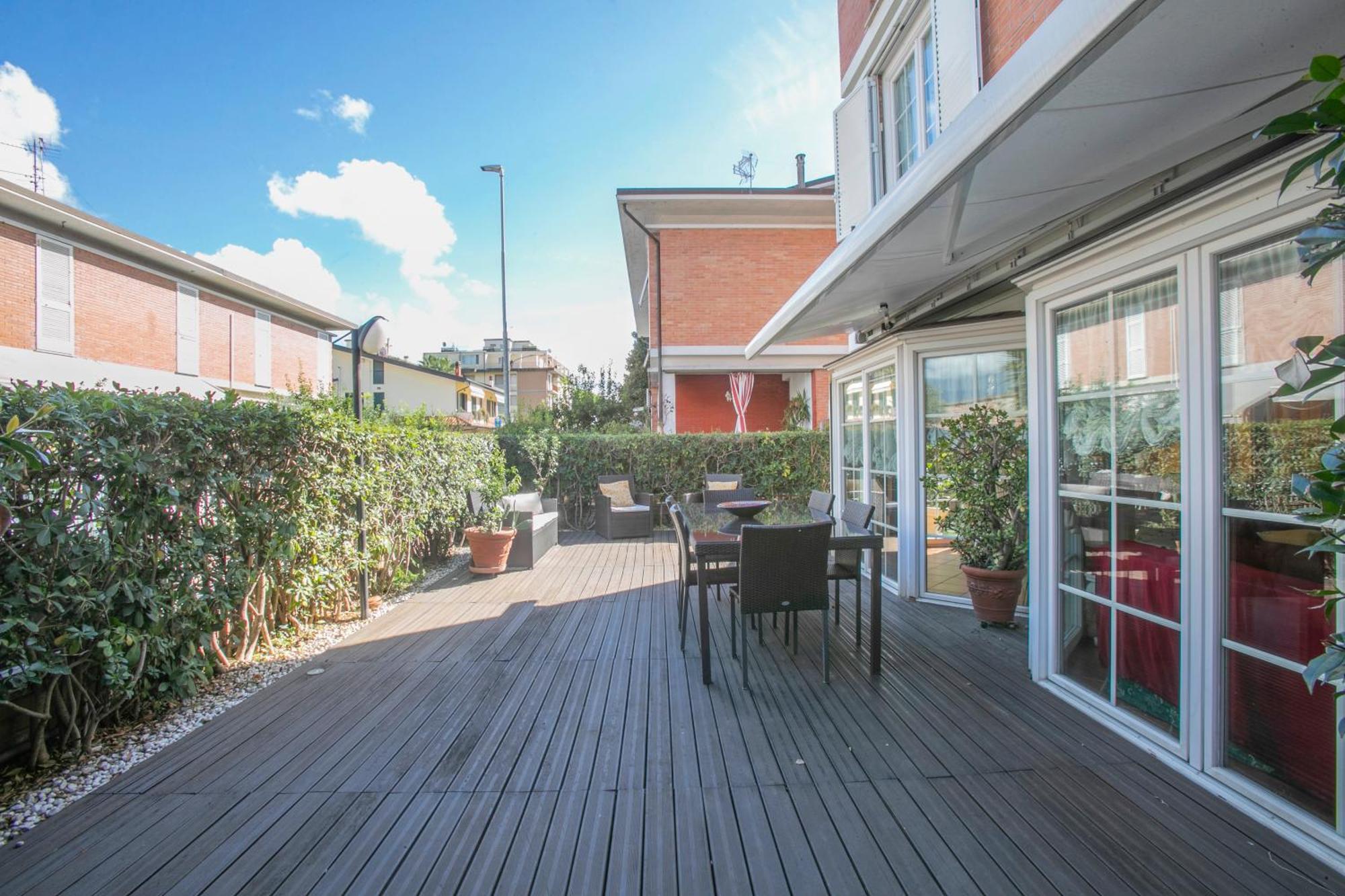 Maison Renée Viareggio Exterior foto